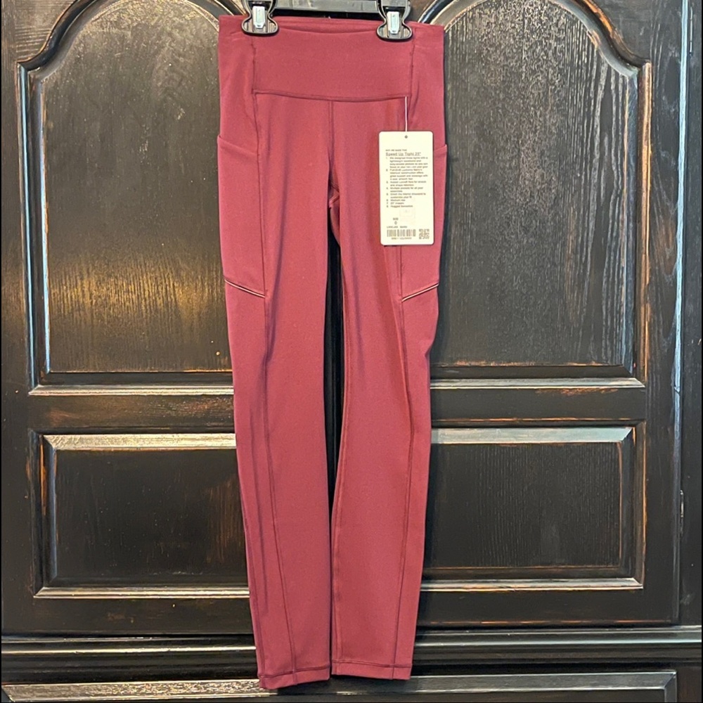 Lululemon Speed Up Tight 25"
Garnet
